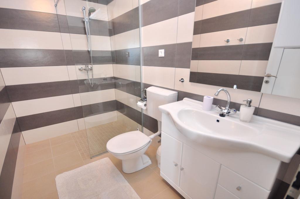 Apartments Zorka Leko Omiš Kamer foto